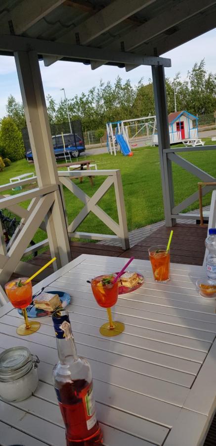 Domki Nadmorska Oaza Nad Morzem I Jeziorem Jezierzany Esterno foto